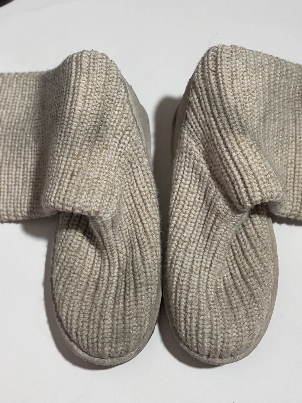 UGG Knit Sweater Boots Sz 7 Cream Cozy Après Ski Fall Winter